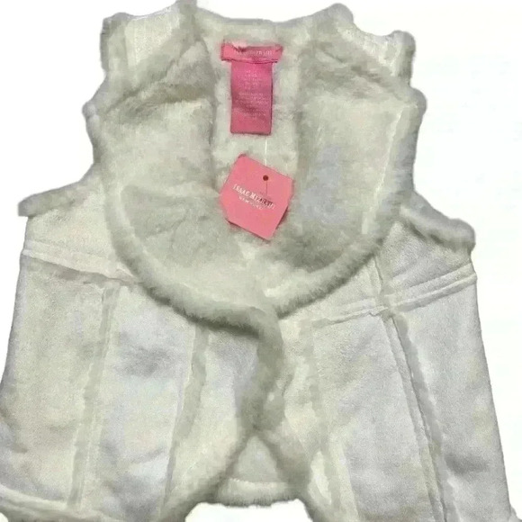 Baby Girl Isaac Mizrahi New York White Faux Fur White Vest Size 2T Fall Winter - Picture 1 of 7